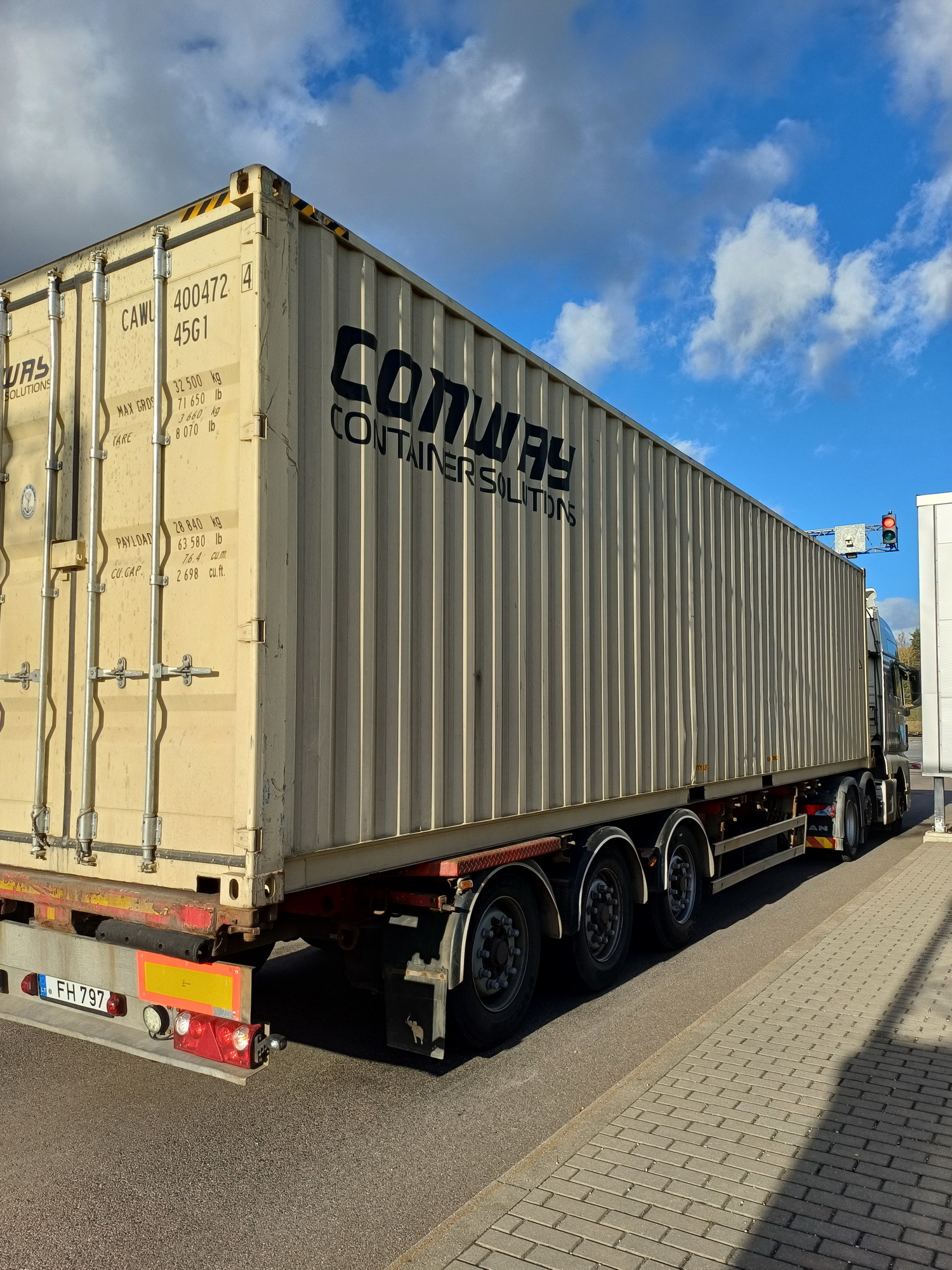 40HC CAWU4004724